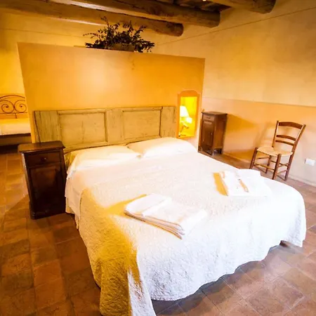 Il Casale Degli Amici Farm stay *