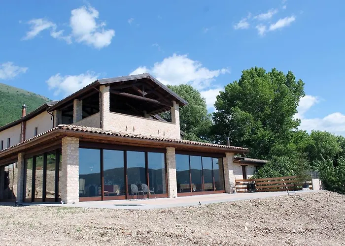 Il Casale Degli Amici ファームステイ ノルチャ